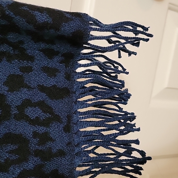 RW&CO Scarf Animal Print - Picture 4 of 7